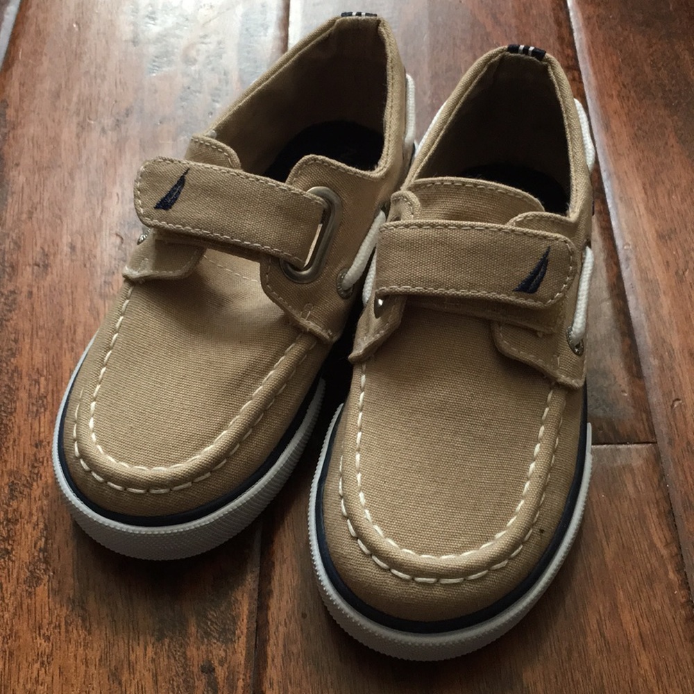 Boys Nautica boat shoes